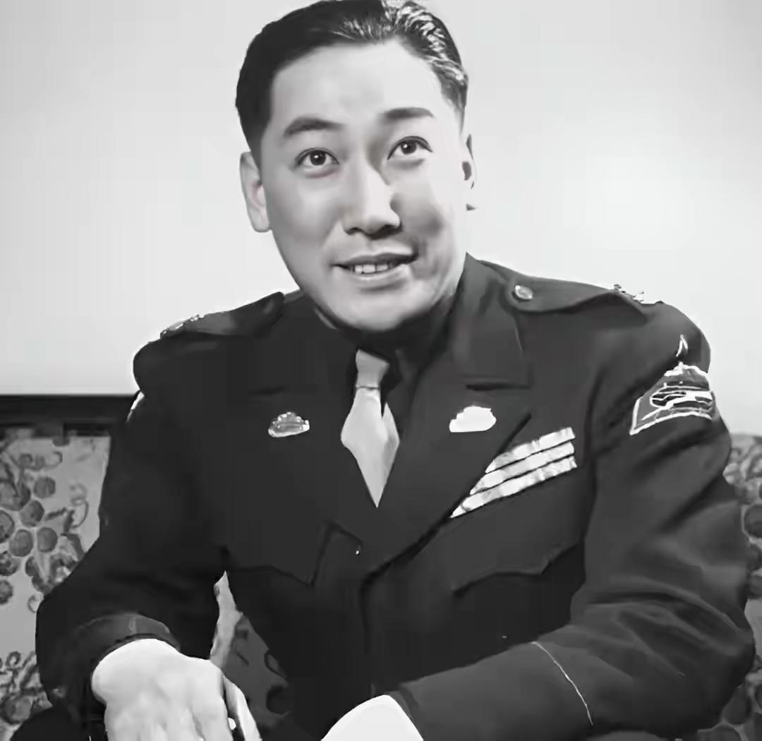 1940年，蒋纬国走进戴季陶的书房，开口问出了那句压在心底多年的话。戴季陶沉默片