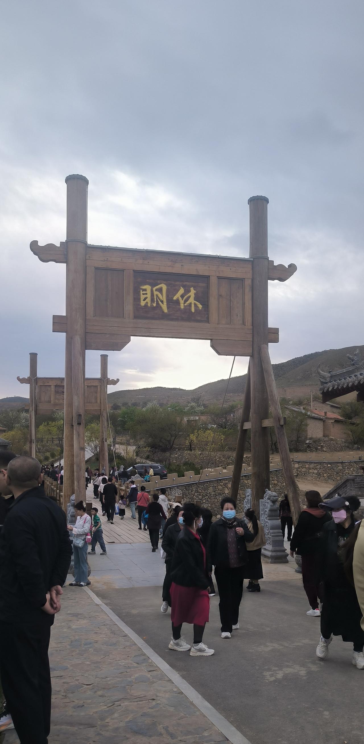 再发一个看看怎么样？大不了没流量。这想法其实挺突然的！就像手工博主“糯米爱做手