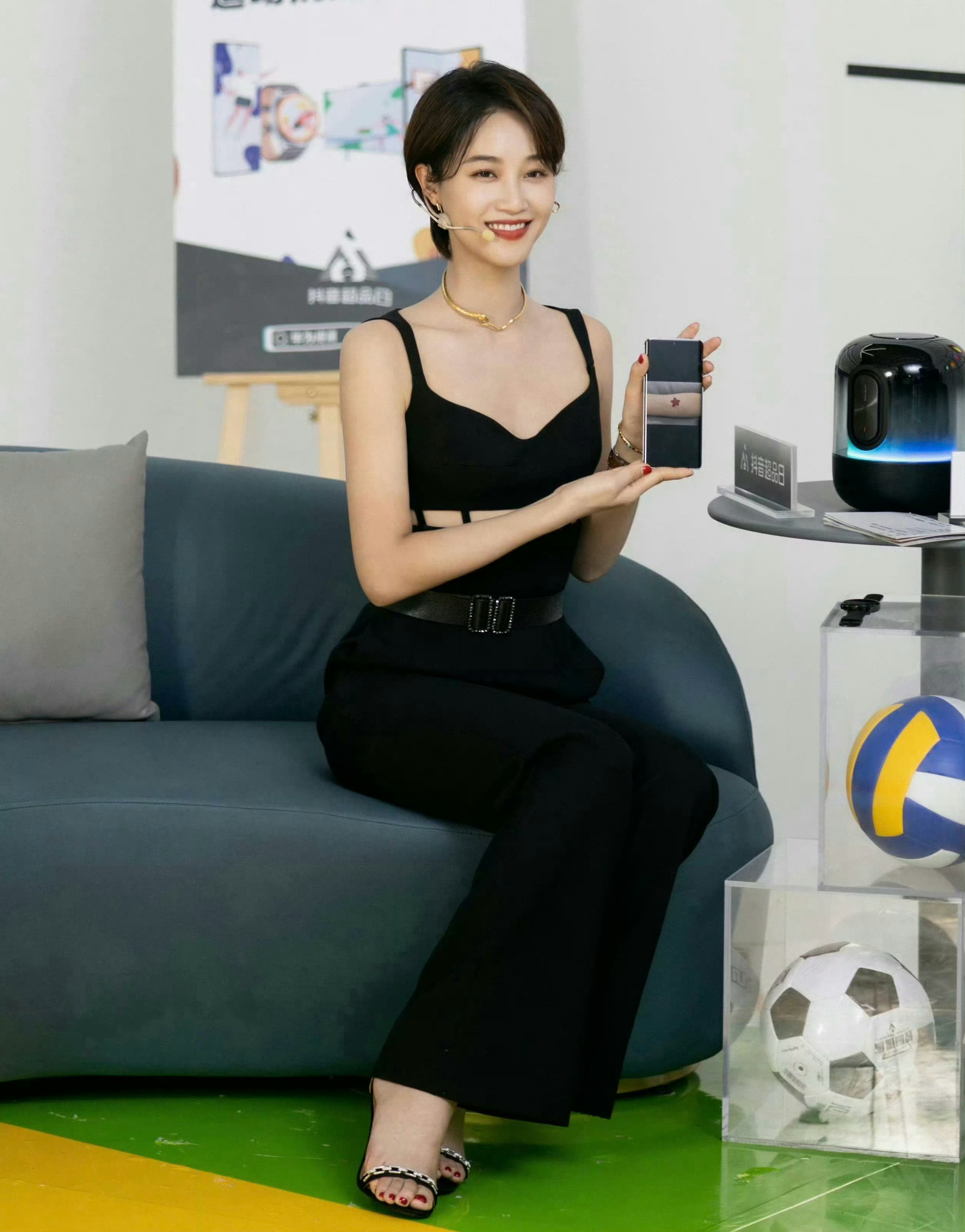 【人像摄影】演员蓝盈莹。蓝盈莹恋爱当中蓝盈莹承认恋情蓝盈莹曹骏在一起三年蓝盈莹