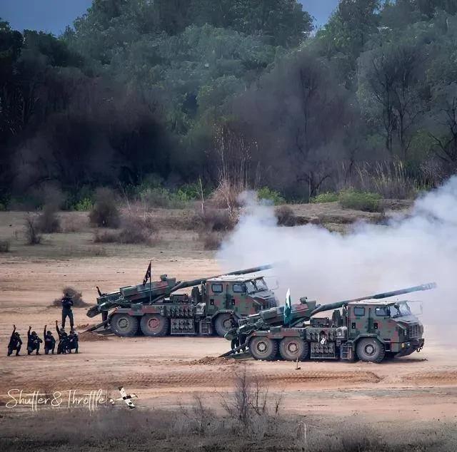 印巴炮兵交手：质量比数量更重要印度军队在很多武器的数量方面对巴基斯坦形成优势，