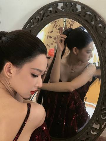 程潇完美的头骨程潇好完美的发际线谁能不惊叹程潇的头骨，颅顶圆润，发际线长得恰到好