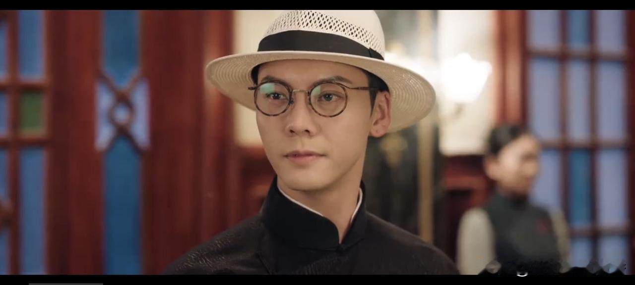 电视剧《九门》最新剧情中，在霍仙姑（陈瑶饰演）和许多中国人的帮助下，张启山（
