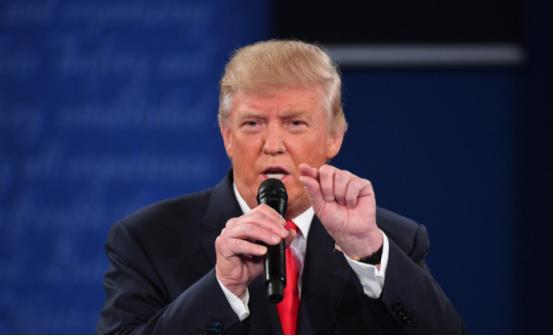 特朗普的话真没处听，宣布再次对乌进行援助，炮弹1.2万枚，650枚火箭弹，18套