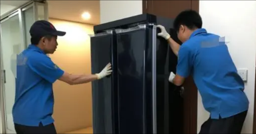 上海，一女子在网上订购了1台冰箱。怎料，物流公司几天后打来电话，说女子订购的30
