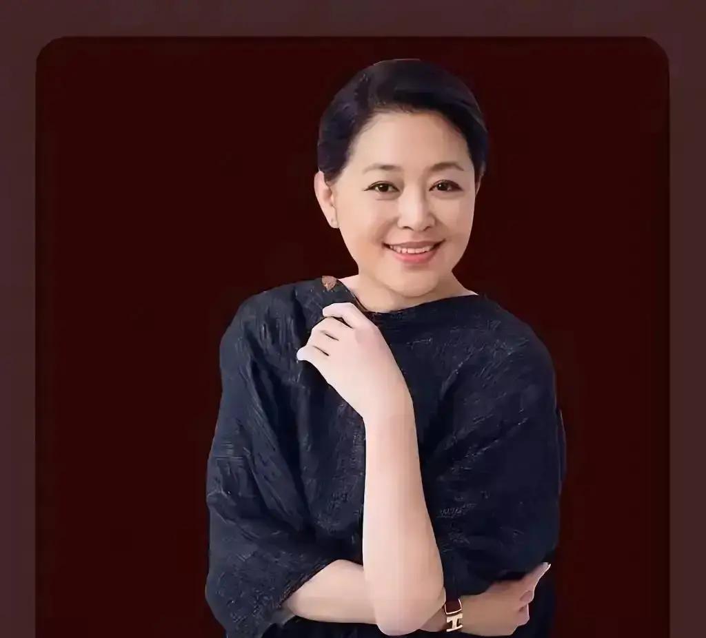 2025年，倪萍在节目中说：母亲今年94岁了，每天还走7000步。她说妈妈的长寿