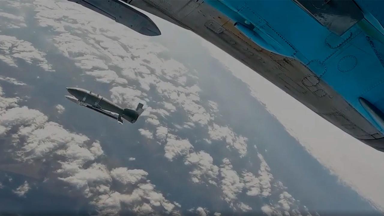 南顿涅茨克弗列梅耶夫斯基方向：俄罗斯空天军向乌克兰武装部队集结地投下制导炸弹