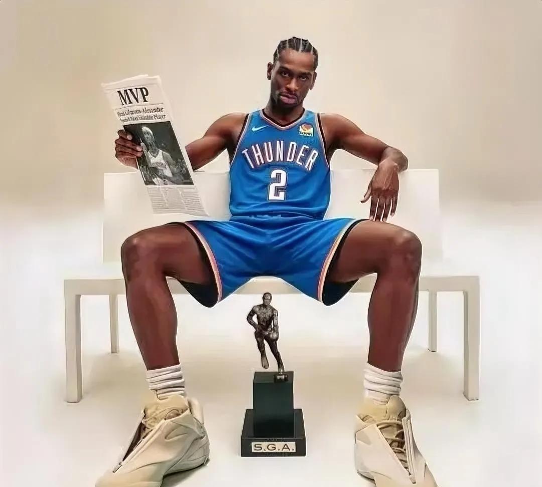 NBA按统治力来说每个年代都有球王，第一代球王是魔术师。5座总冠军、3次MVP