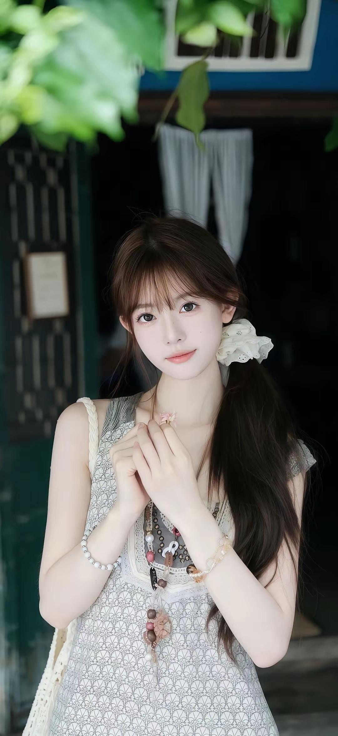别人爱上你，爱的从来不是你。他们爱的从来都只是投射在你身上的自己。