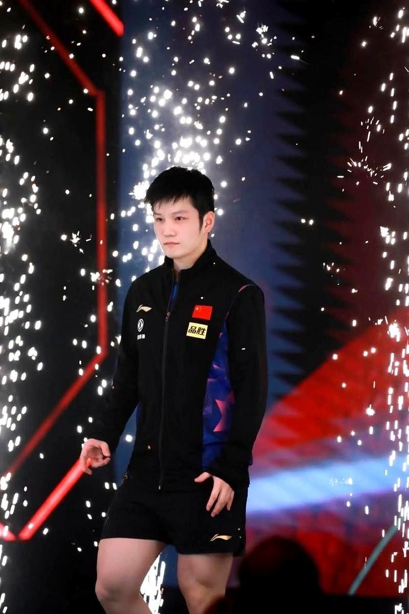 “如果马龙是山，樊振东就是把山凿穿的人。”2021年全运会决赛，他连救5个赛