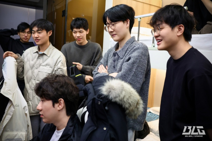 西卡: BLG和JDG队伍实力没差距, 只是Daeny在哪边哪边输不怪选手