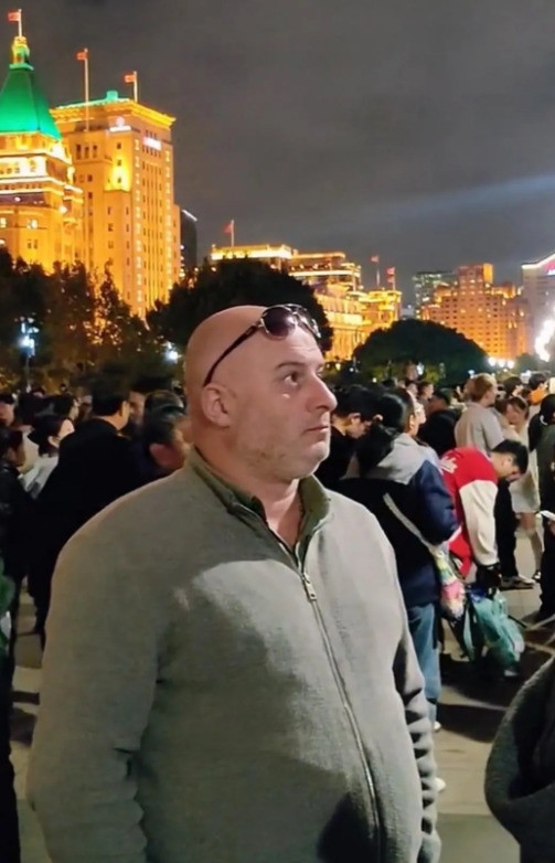 美国人来中国后为何严肃脸西方媒体的谎言太可怕了！他们把中