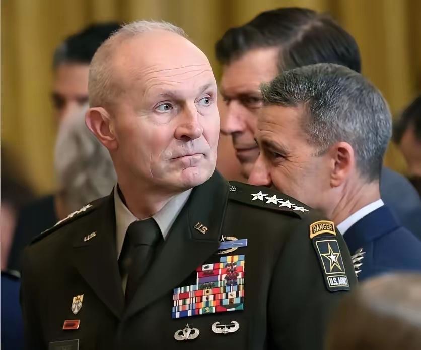 免职1小时后铿锵发声！4月2日，美国陆军参谋长兰迪·乔治，被五角大楼直接勒令强制