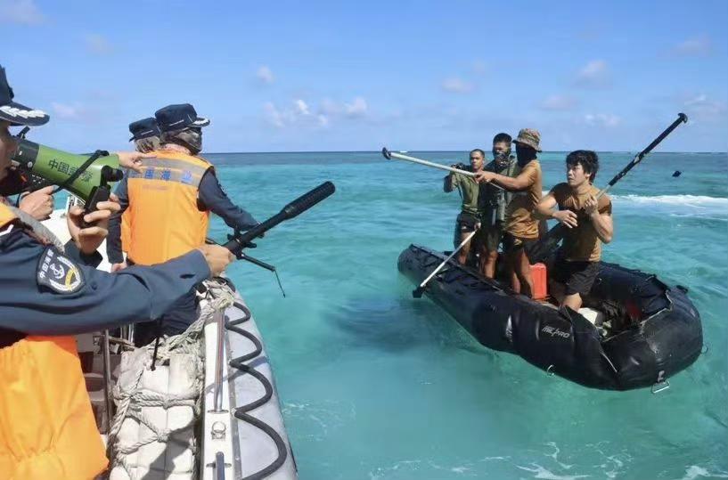 7月20日仁爱礁对峙完整逻辑很少有人讲透：菲方坐滩废舰赖礁27年，偷偷运建材加固