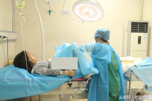 妹妹十月怀胎生下儿子要给我养, 他老公说出原因, 我乖乖拿出房产证作为报酬