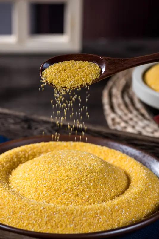 今天才发现，好多东西过期了也不用扔。之前我检查厨房调料，发现白糖、冰糖过期，本想