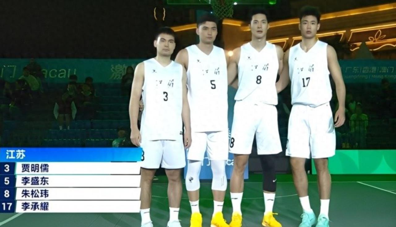 CBA联赛还没有开打，中国篮协却先发出了重磅罚单，四名球员禁赛1个月！篮球名记直