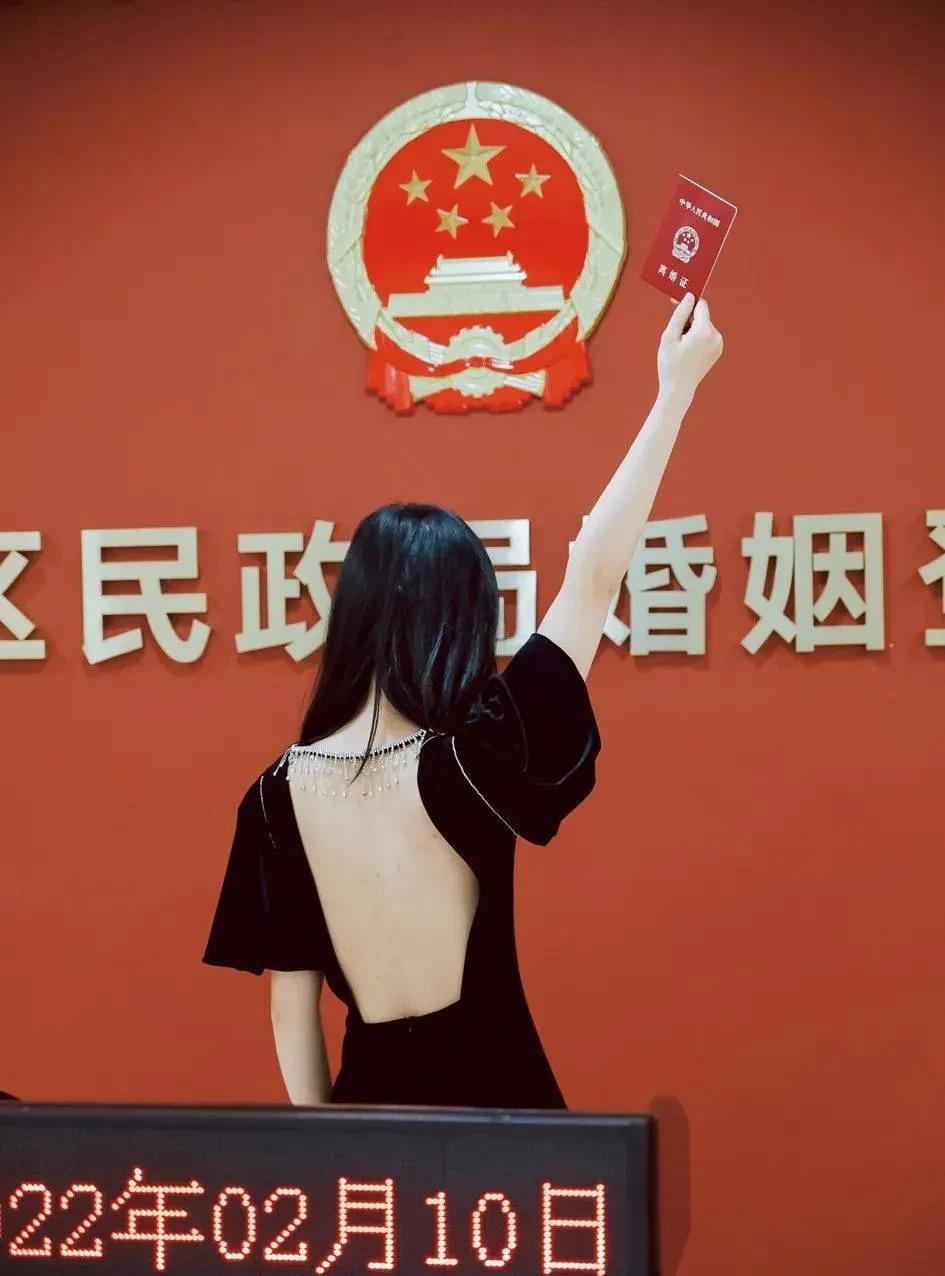 发现了没用，其实有很多女人离婚都只是跟风的，她们离婚去的时候可能连自己都没有真正