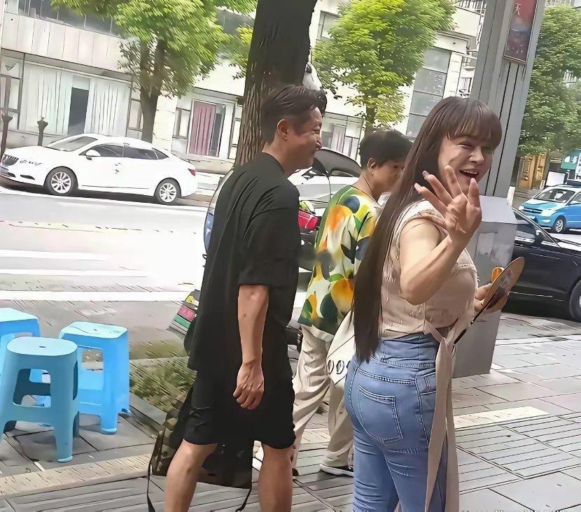 果然是贫穷限制了想象都说冉莹颖负债累累，直到刷到她在马尔代夫的近况才看懂