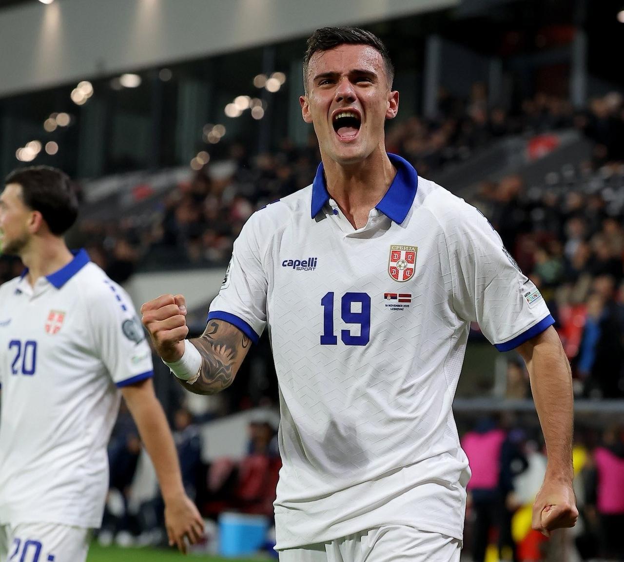 国际米兰要赎回斯坦科维奇！根据国际米兰1908的消息，国际米兰今夏将亚历山大-斯