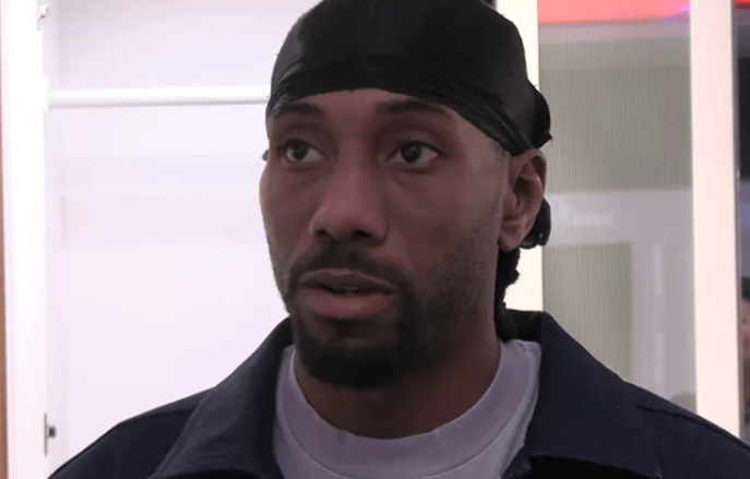 NBA常规赛，国王对阵快船的全场比赛已结束，快船131-90战胜国王。快船球员