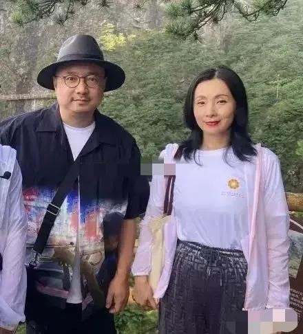 忽然发现，女明星找导演的，大多数都挺长久，不过事业上反而没啥帮助导演夫妇女星导