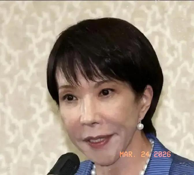 日本傻眼了！3月18日下午，北京，国防部例行记者会。日本内阁官房长官前一天还在