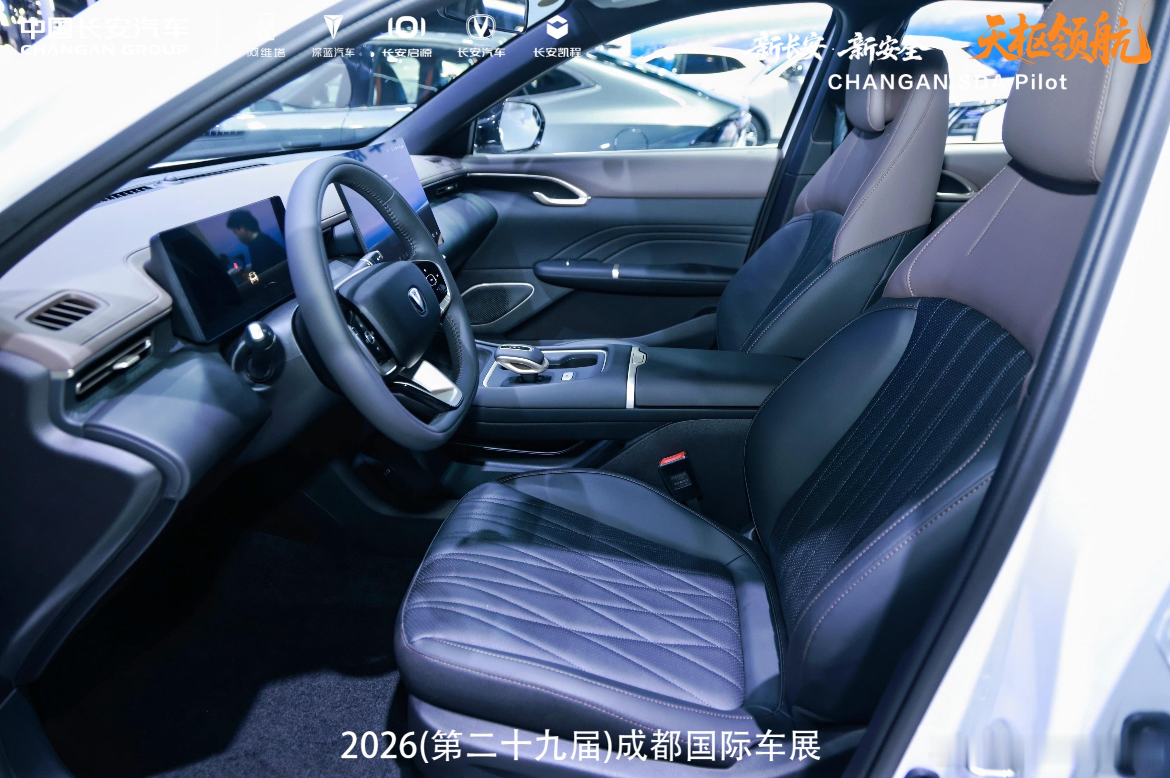 最近去看了下长安逸动，真有点被惊到。8.79万起的价格，结果标配1.5T蓝鲸发动机，192马力，31