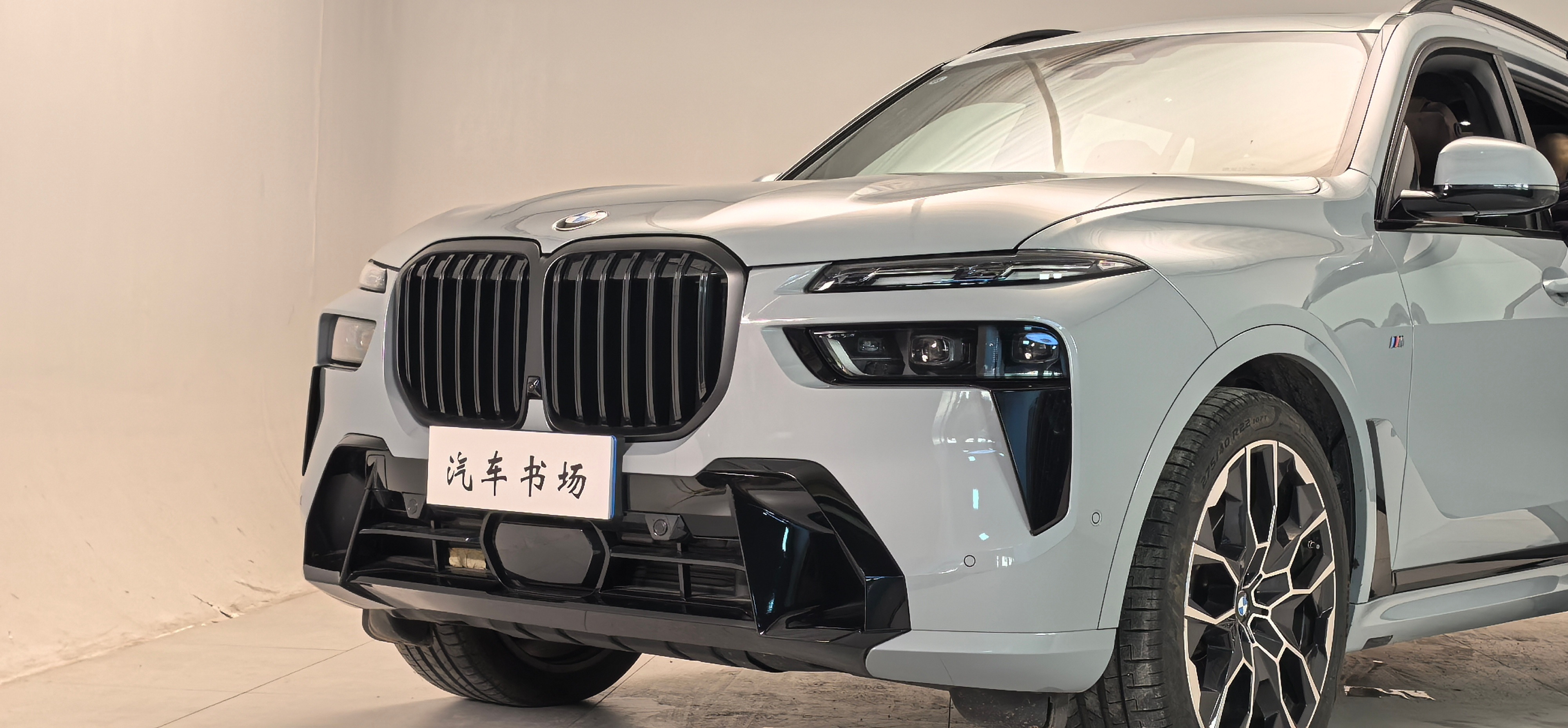 零关税进口车不适用于个人消费确实:120多万卡宴海南封关后卖60万，60万宝马