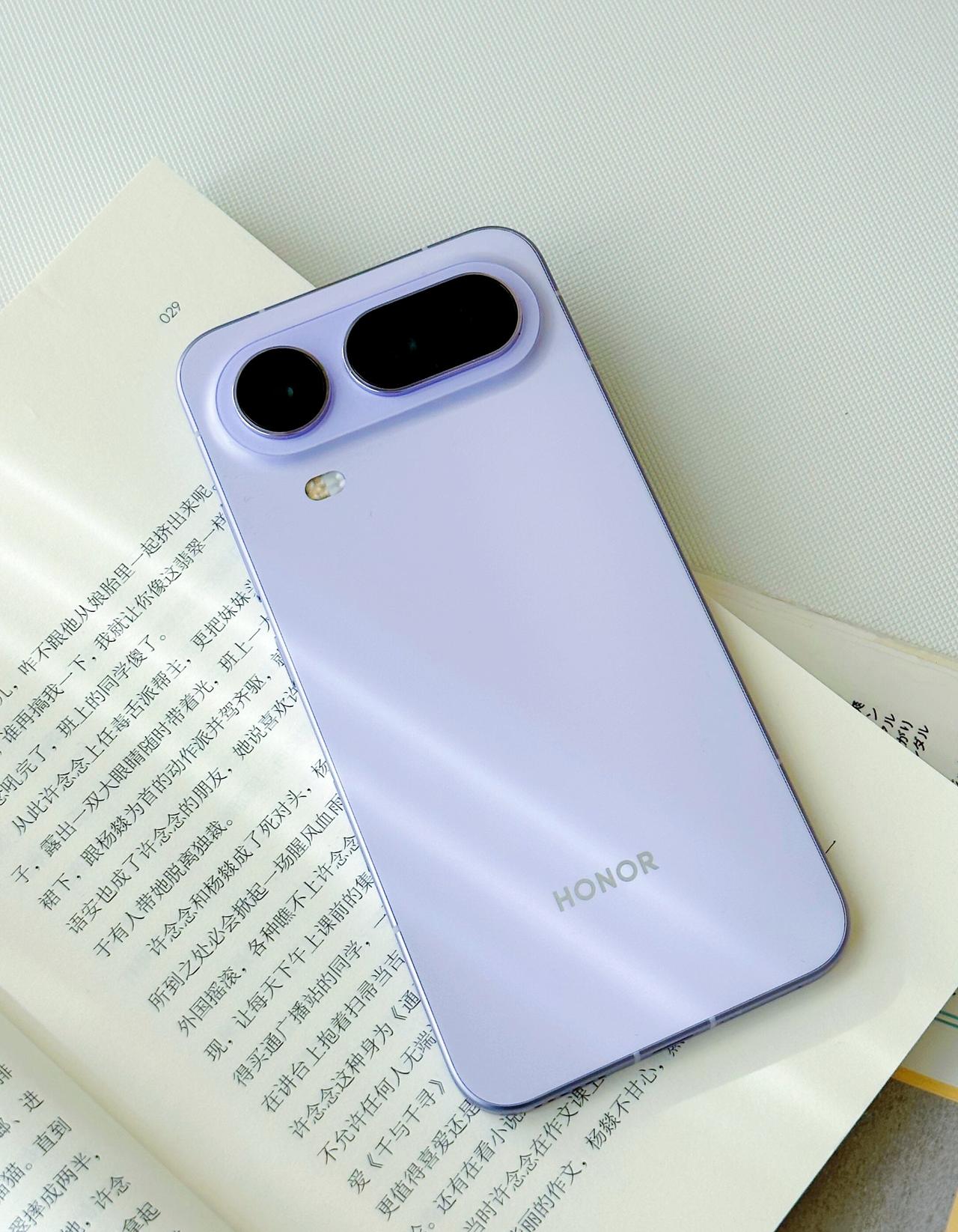 256G的苹果17，卖5499256G的苹果Air，卖5499256G的荣