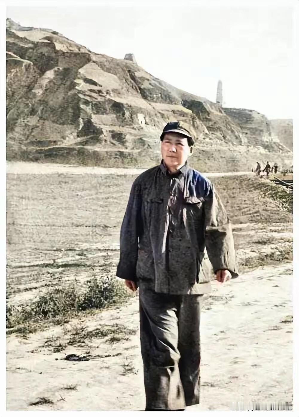 今天是毛主席诞辰132周年纪念日，每个有良知的中国人都不应忘记这位伟大的革命导师