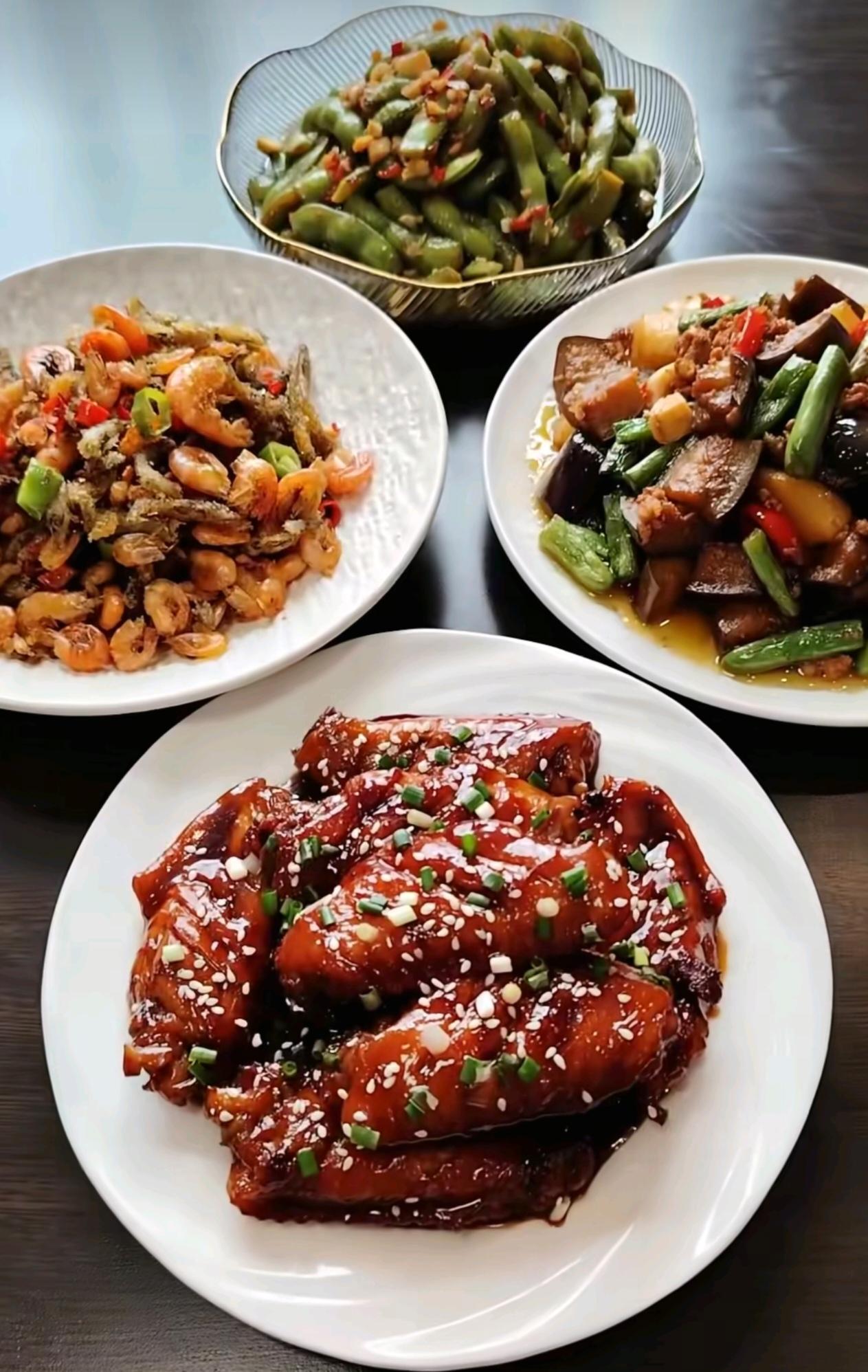 特别羡慕我一个同事，和婆婆同住，家务不用做，下班回家就有热饭吃。本以为是神仙