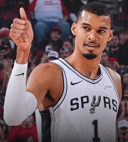 文班亚马的威慑力：首轮，开拓者面对文班亚马防守时，42中8，命中率19%！