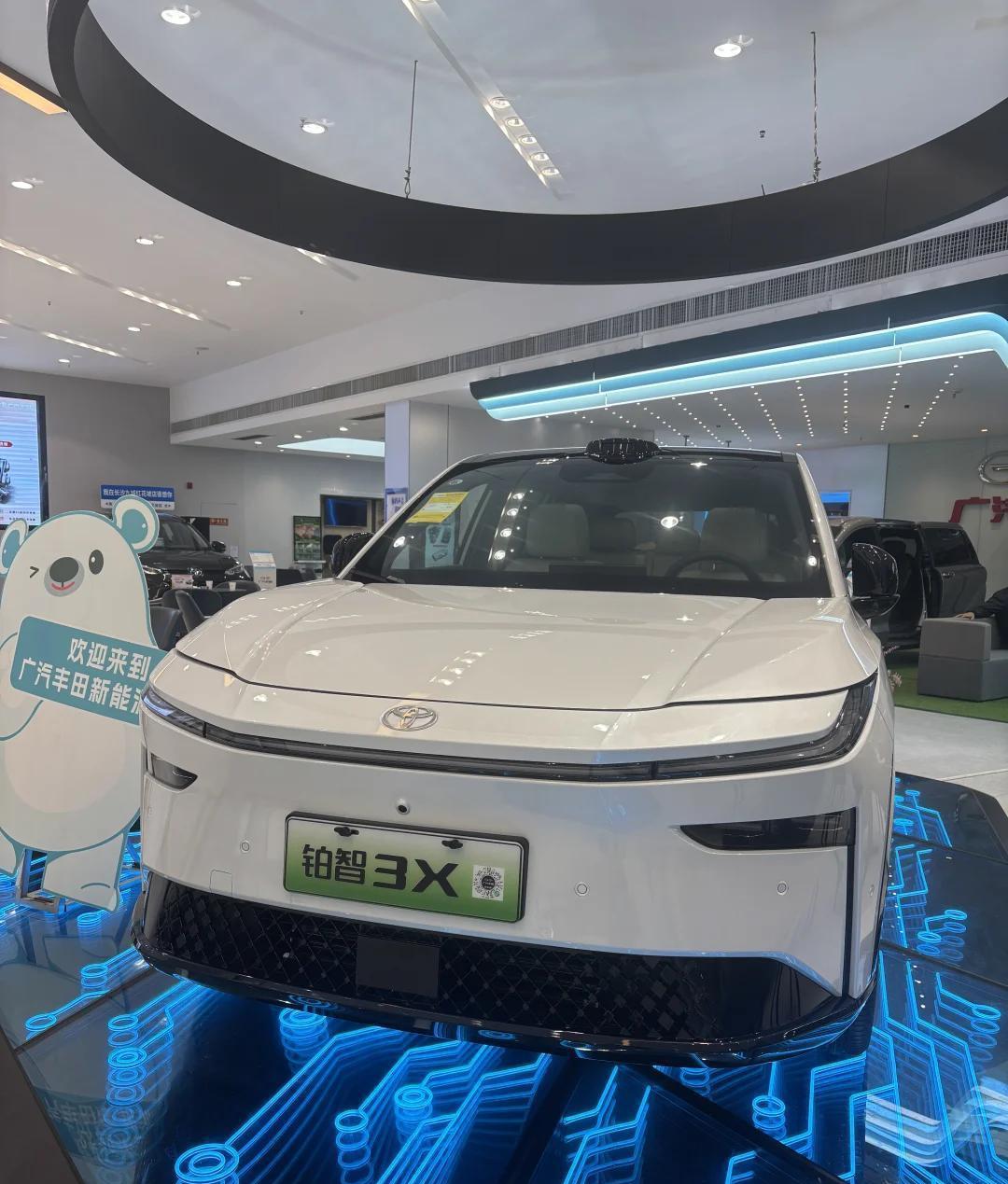 听我一句劝，买车不纠结：1、55万——买奔驰2、40万——买宝马3、35万