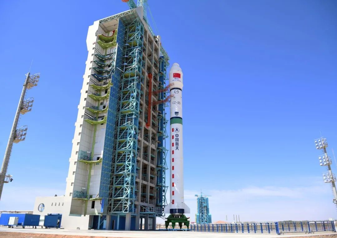 【长征二号丁成功发射太空计算卫星星座】北京时间今天12时12分，我国在酒泉卫星发