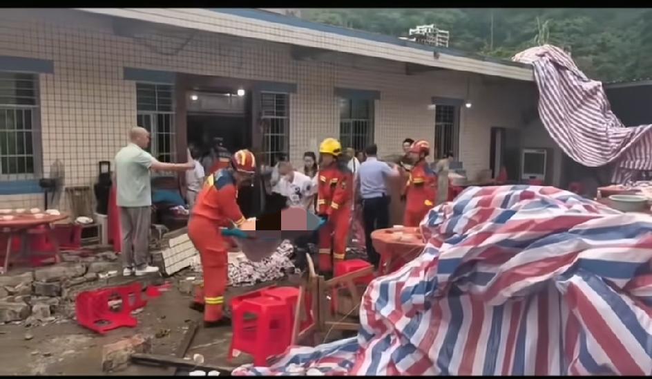 长宁县升学宴的事，这3个人彻底坐不住了。8月18号下午五点半，四川长宁县硐底