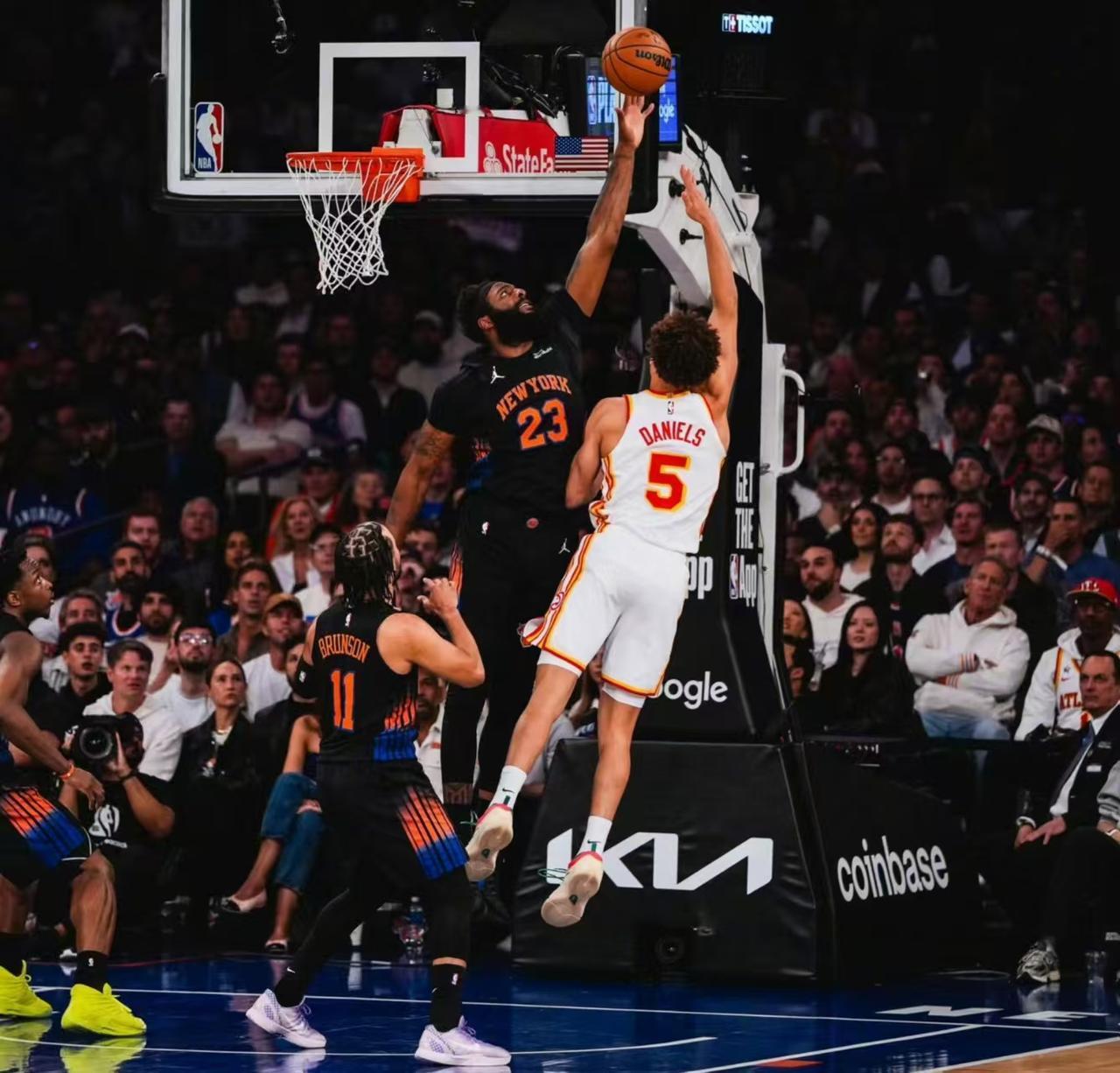 赢下天王山！尼克斯轻取老鹰，谁是赢球功臣？数据一目了然系列赛2-2进入天王山，