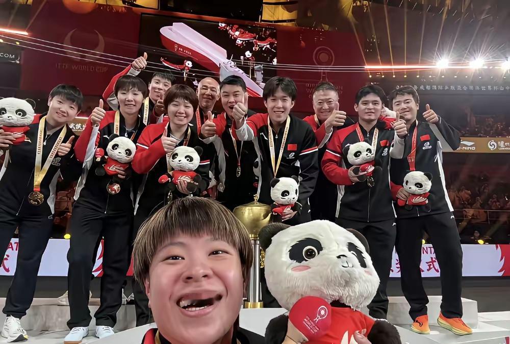 三届混团冠军自拍御用摄影师，王艺迪[赞][呲牙笑]