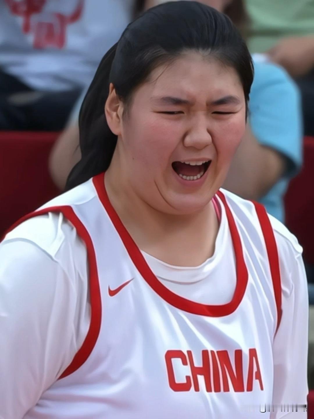中国女篮74:70逆转捷克女篮迎来首胜，但球队暴露4大问题:1.人员轮转分配