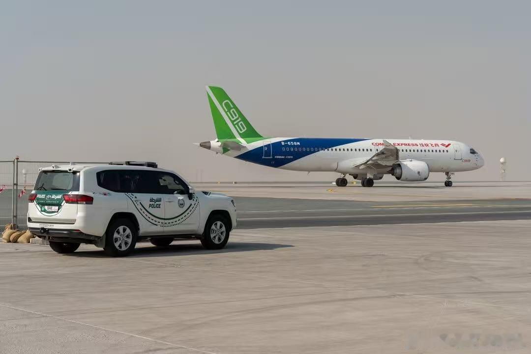 “露馅了，在迪拜一架都没卖出去！”那边迪拜航展刚刚结束，这边网上就有人开始冷嘲