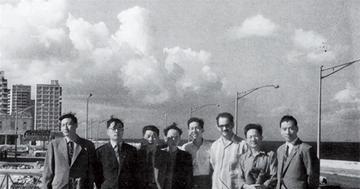 为什么苏联当时要援助东大工业化建设？新中国刚成立那会儿，真是啥都缺。1949年