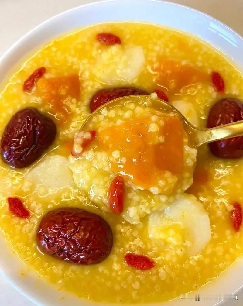 小米，是一味“中药”，教你怎么用好在超市货架上不起眼的小米，其实是中医里药