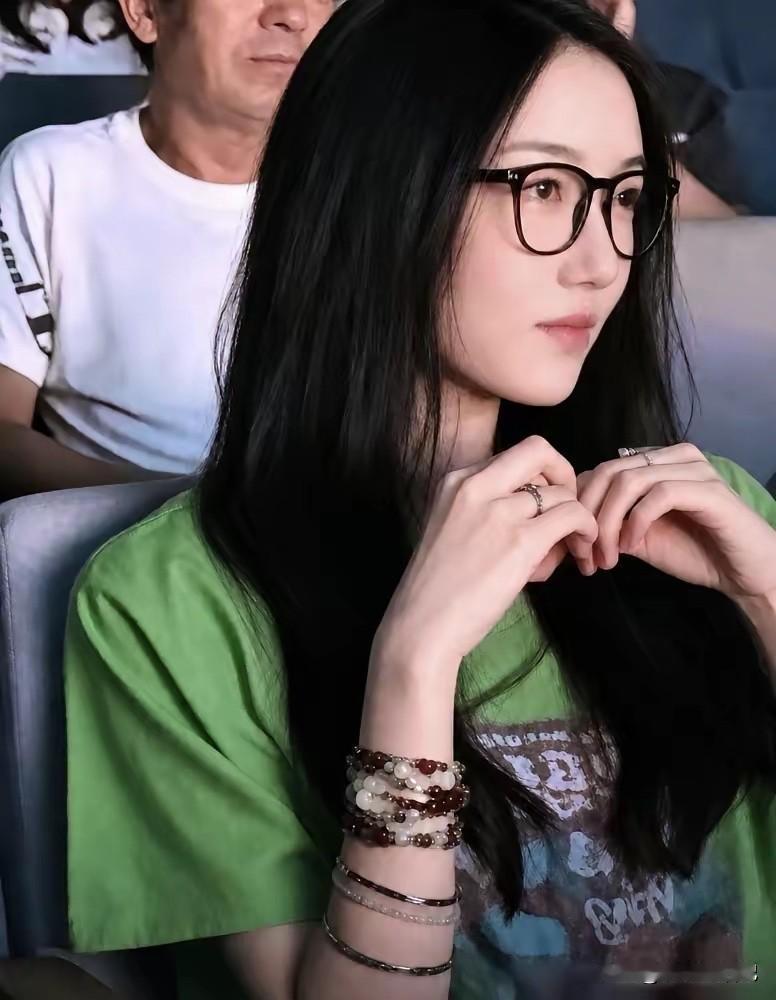 她是星二代，你认出来了嘛