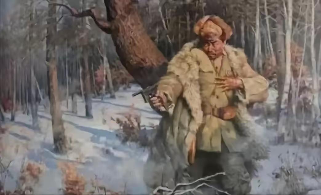 杨靖宇遇害当晚，叛徒们摆了庆功宴，请客的人是张奚若，是他亲手打死了杨靖宇，日本人