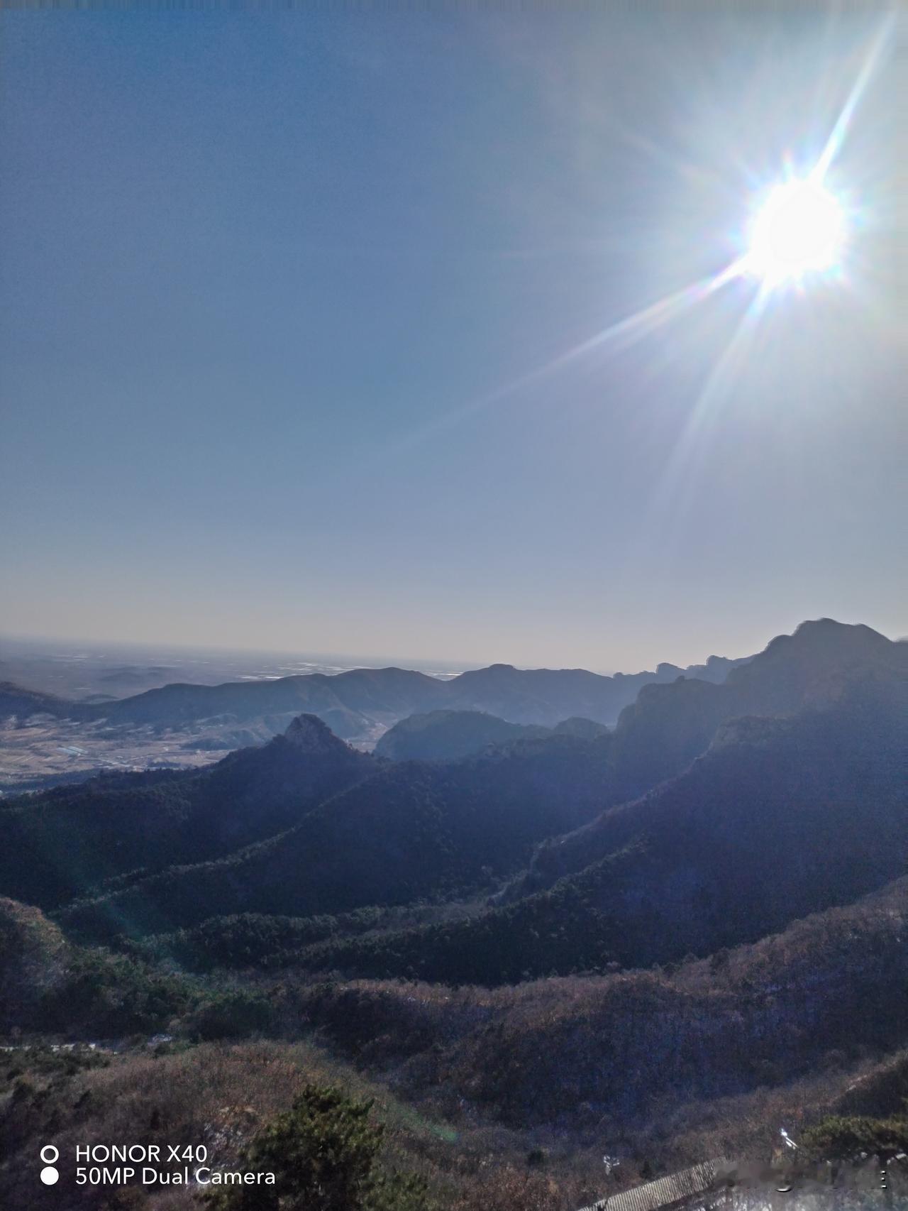 今天一天扒拉手机眼睛疼，因为我打算给女儿上社保，然后就问问明白人，这社保啥时候上