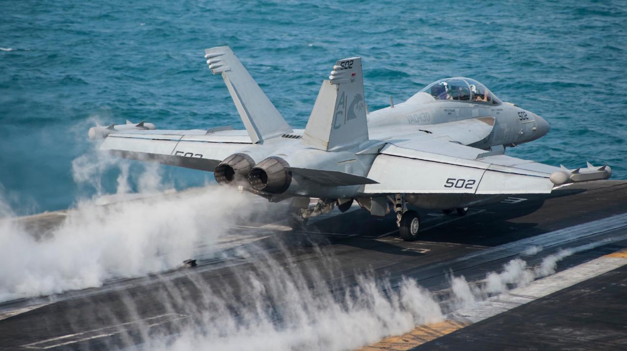 事故原因明确！拦阻索断裂！EA-18G坠毁，中国巨力索具摊上大事了？9月28