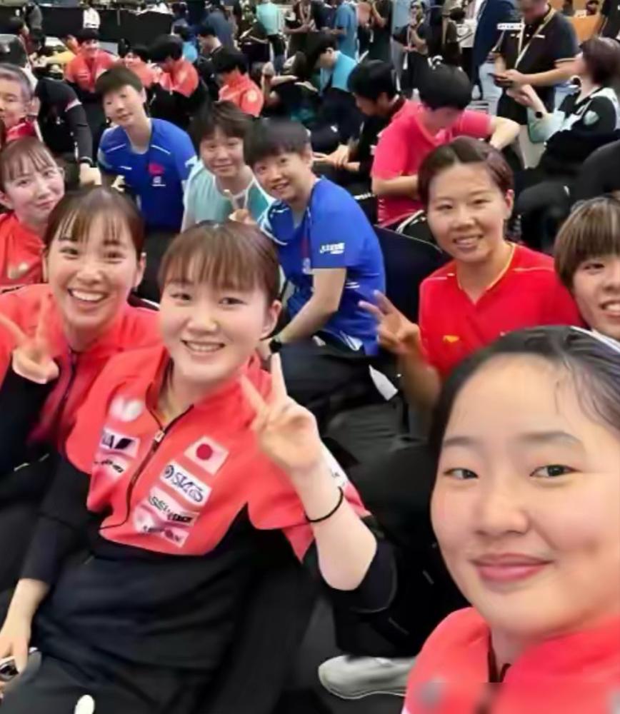 重庆赛场，嘘声差点把张本智和活埋，他妹妹张本美和却快被捧上天。同样是华裔，凭什么