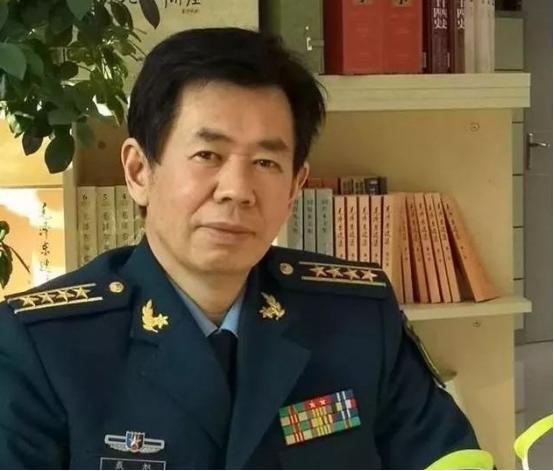 中国坐拥再多航母五代机也没用！戴旭早就点破了十分现实的难题：面对外部不断寻衅的势