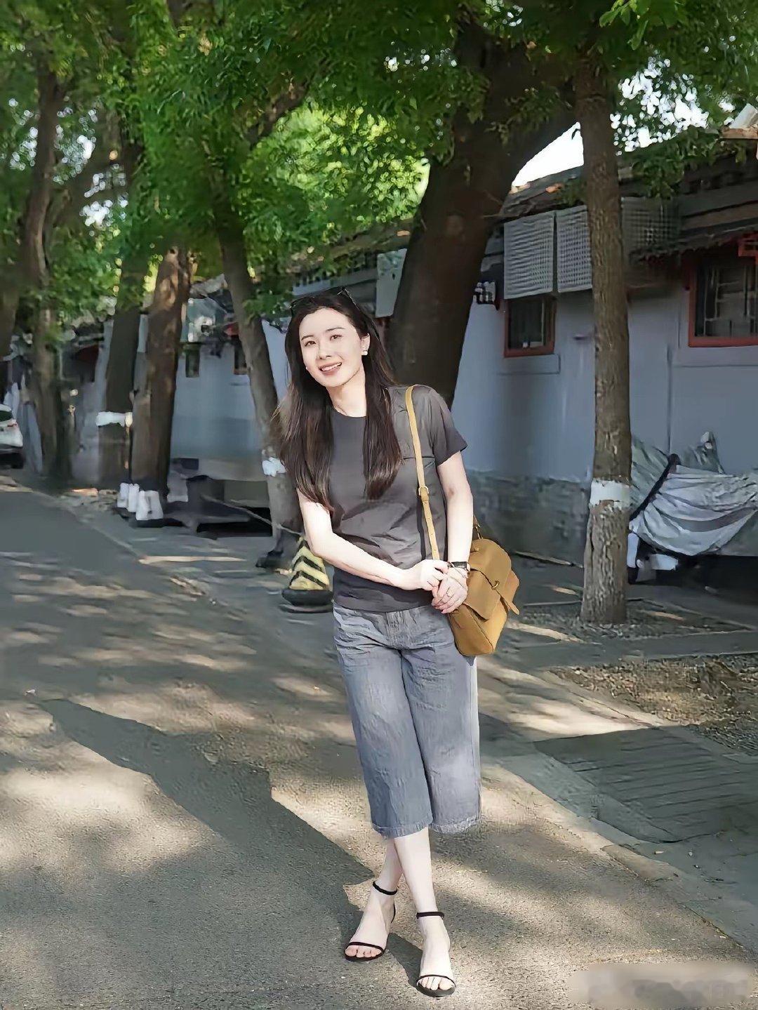 见过白的，没有见过这么白的，白的发光！
