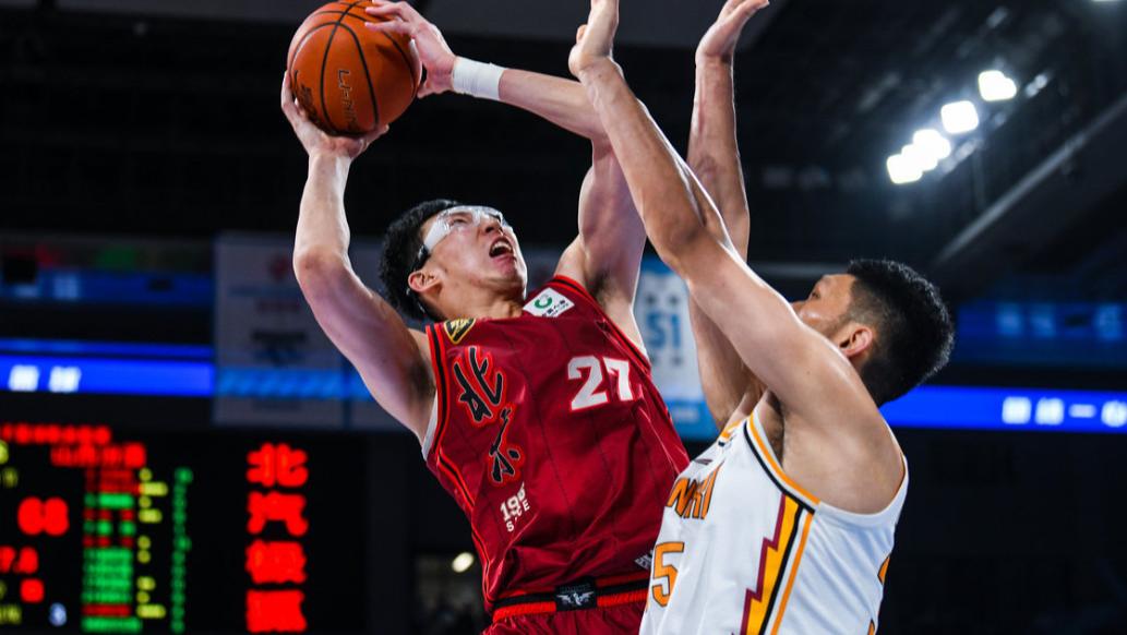 同样是3-0横扫晋级,广厦和北京谁的难度更大,含金量更高?