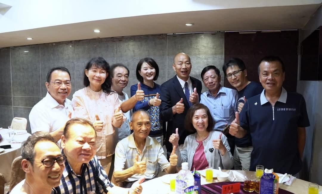 王鸿薇举办感恩餐会韩国瑜蒋万安出席国民党“立委”在成功挫败“726”、“82